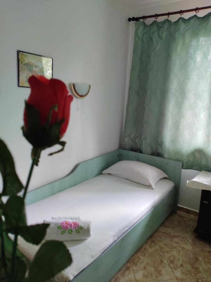 Две Сестри Lozenets Exterior foto